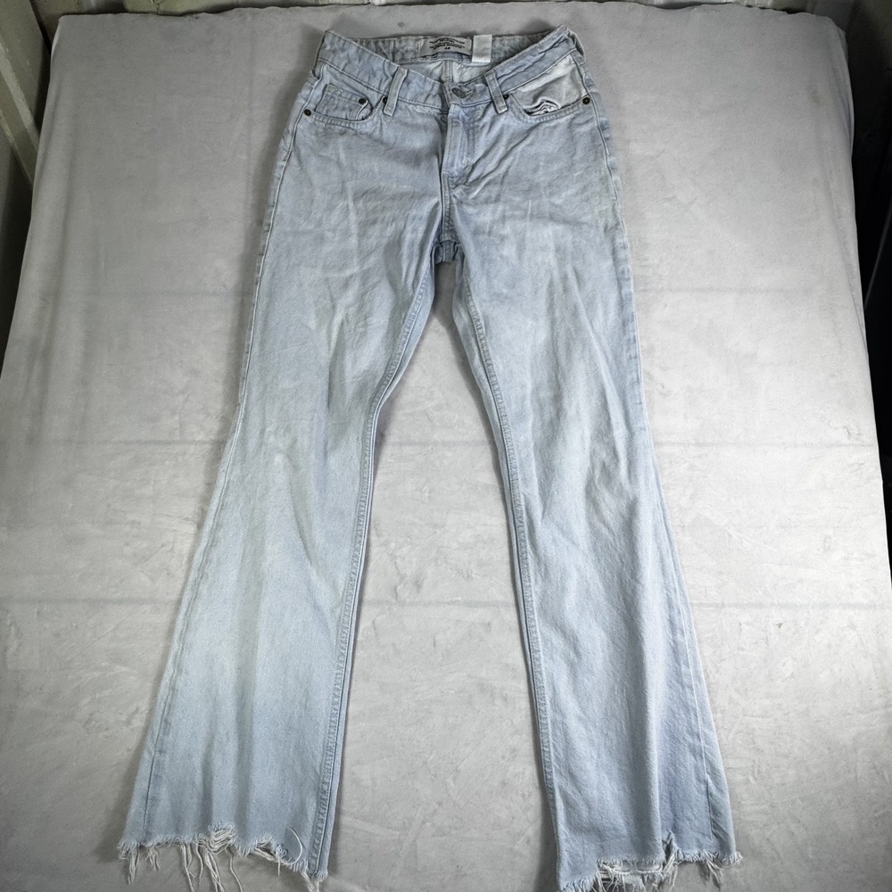 H&M Womens 90's Flared Jeans Blue Denim Frayed Hem Light Wash Classic Size 4